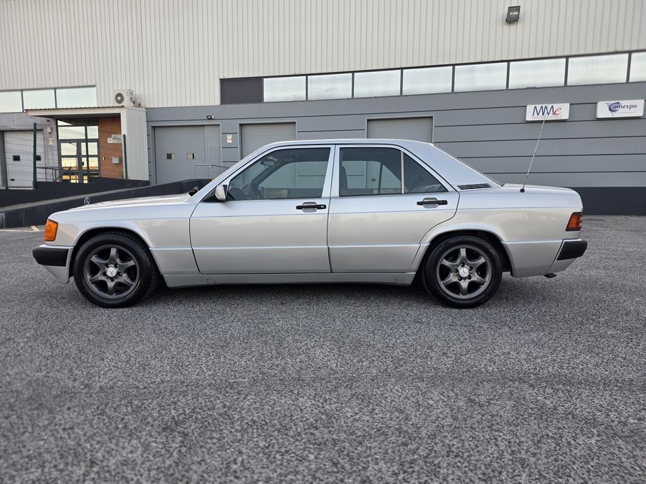 Mercedes Benz 190D 2.5 impecável