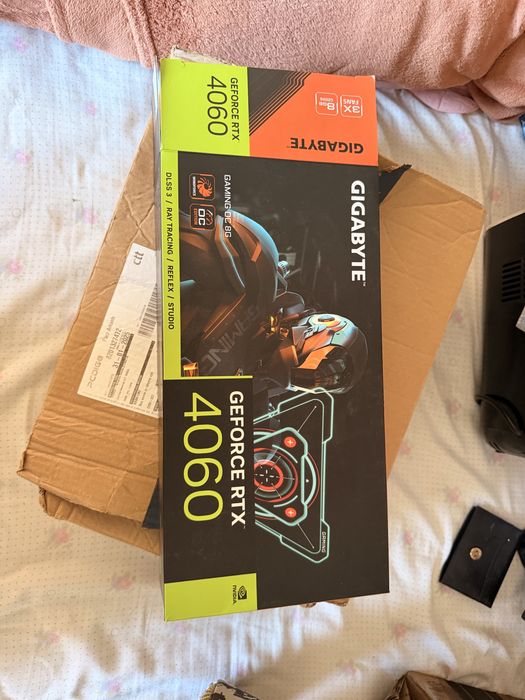 4060 gigabyte Placa Grafica