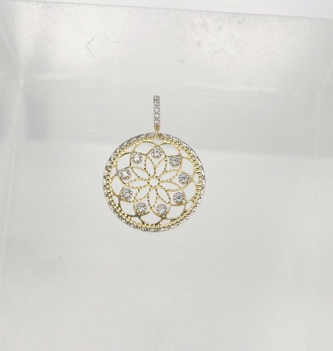 Złoty  diamentowany wisiorek z cyrkoniami pr 585