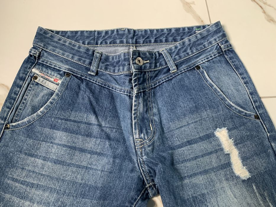 Jeansy Diesel industry denim division