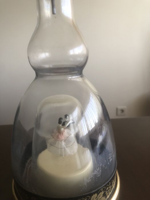 Garrafa com musica a funcionar made in japan antigao