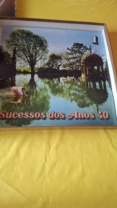 Colectâneas de musica popular portuguesa.