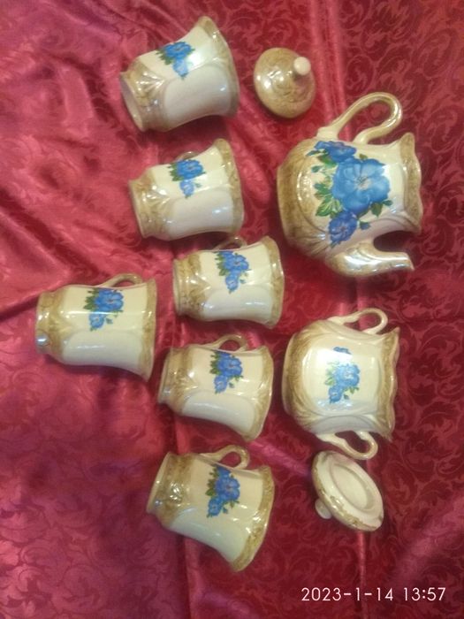 Чайный сервиз на 6 персон