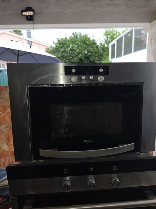 Micro-ondas de encastrar Wirlpool