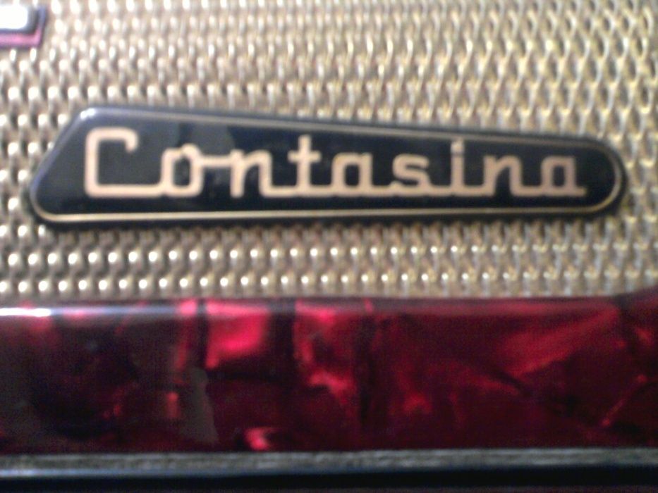 Звичайний баян з Німеччини. Гарне звучання.