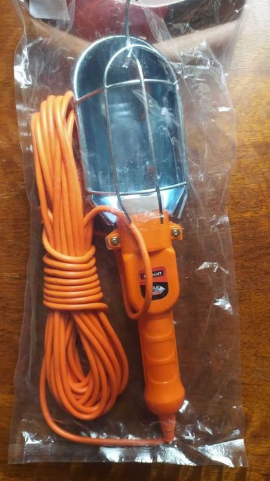 Продам переноску-удлинтель 10 м., 220 в с крамическим патроном