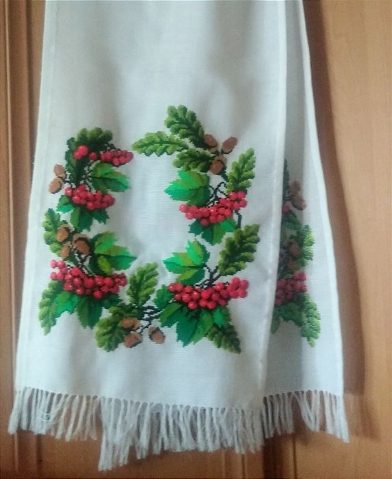 Рушник вишитий .