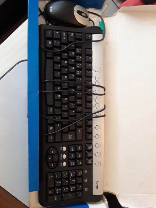 Vendo computador secretaria