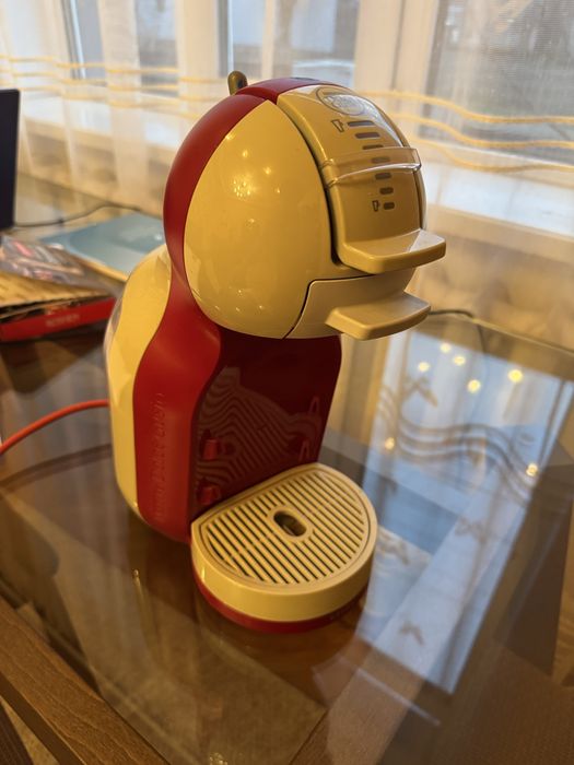 Капсульна кавоварка кофемашина Delonghi Dolce Gusto Mini Me EDG305.WR