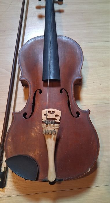 Violino antigo para restauro