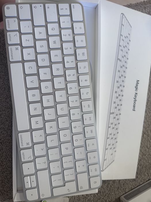 Klawiatura apple magic keybord