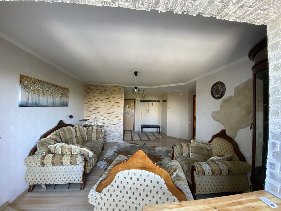 Продаю 2 кв. ул. Садовая - Пограничная , 73 кв.м.