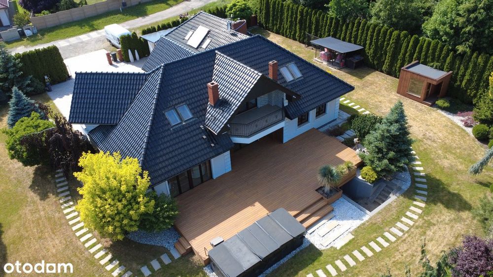 Luksusowa willa na wynajem z  jacuzzi, sauną, 3 garażami w Żarach