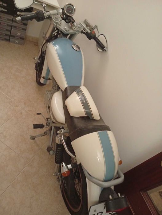 Mash Café Racer 125cc | 2015 | 7.827 km | Um único dono