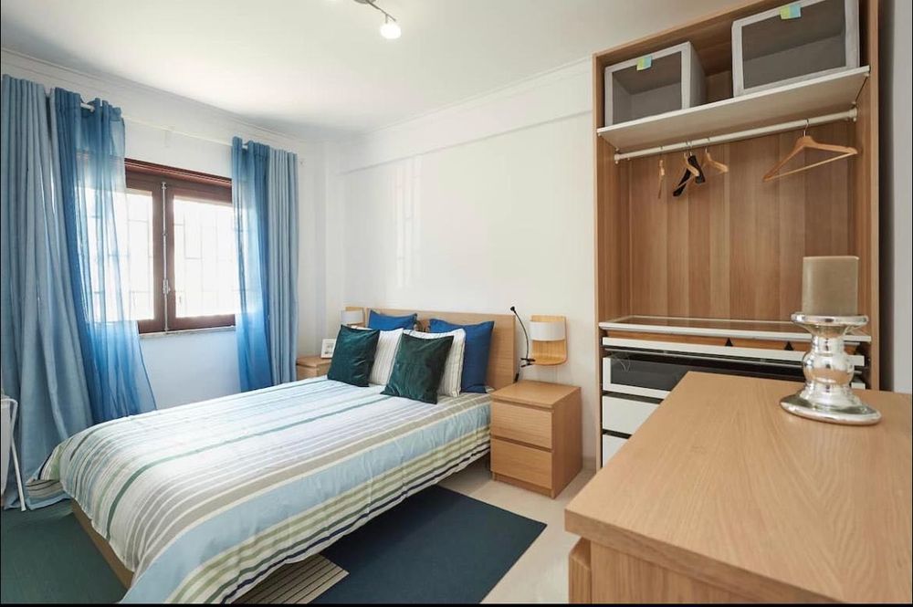 Quarto Para Arrendar Em Algueirão Mem Martins