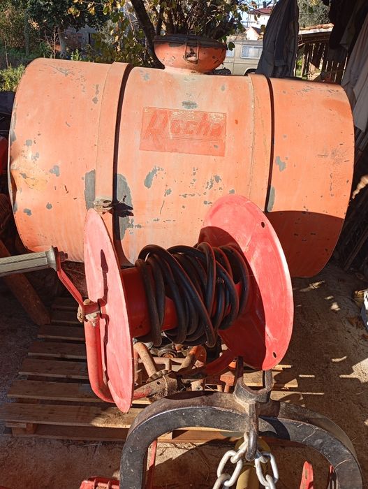 Pulverizador/sulfatador rocha 400 litros