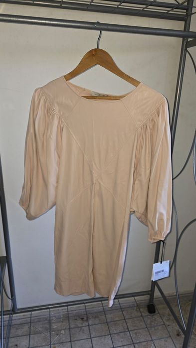 Roupa nova para venda