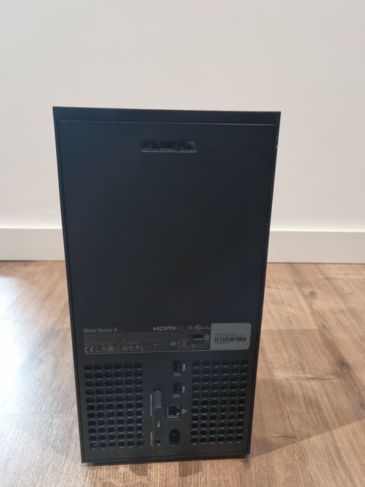 Xbox series X - 2TB - Sem comando - Com cabo HDMI