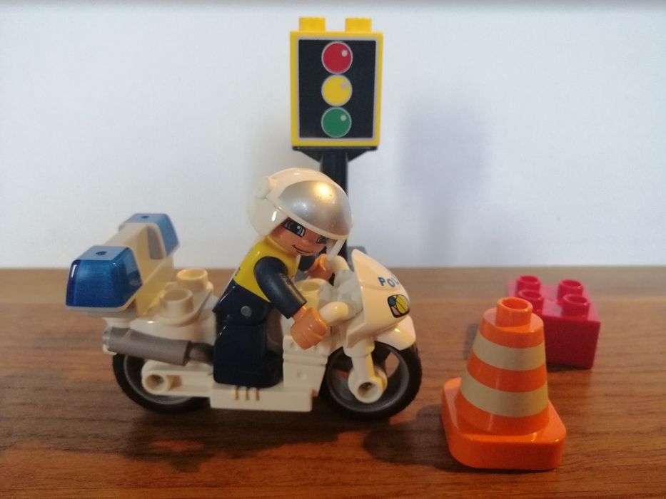 Zestaw Lego Duplo 5679 Motocykl policyjny
