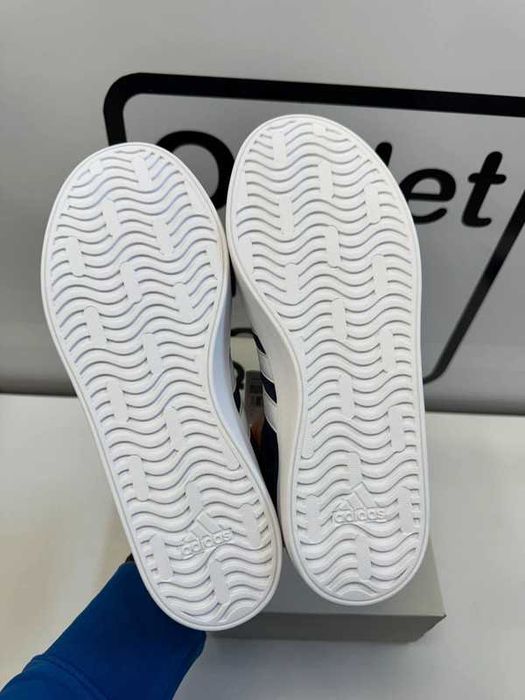 Buty sportowe Adidas VL Court 3.0 roz 41 1/3