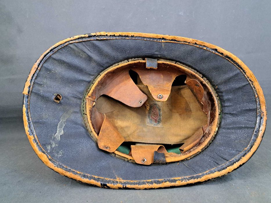 Stary hełm strażacki