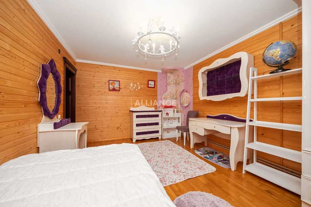 Затишний будинок з ремонтом в Надвірній!