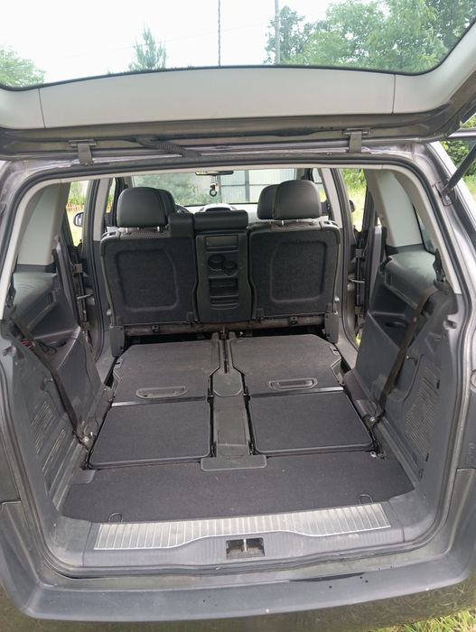 Авто Opel Zafiea b