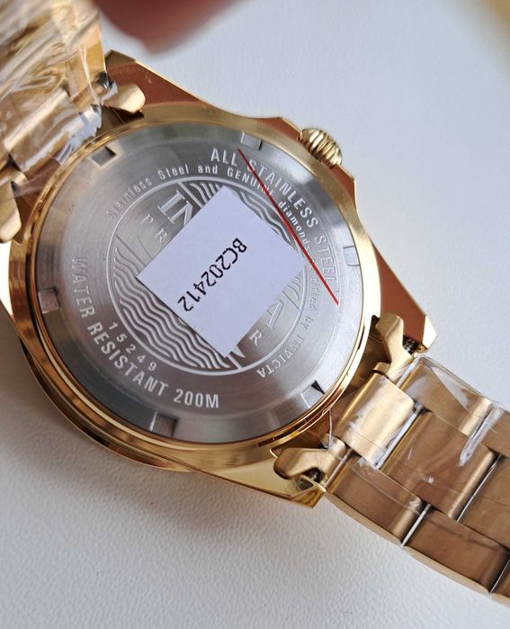 Часы Invicta Pro Diver с бриллиантами  0,06 карат Swiss Ronda 515