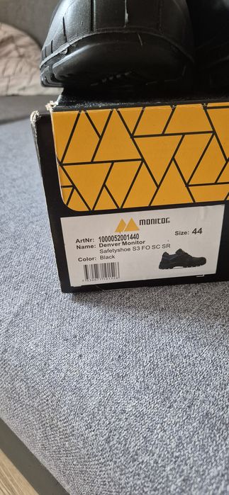 Sprzedam buty robocze 44