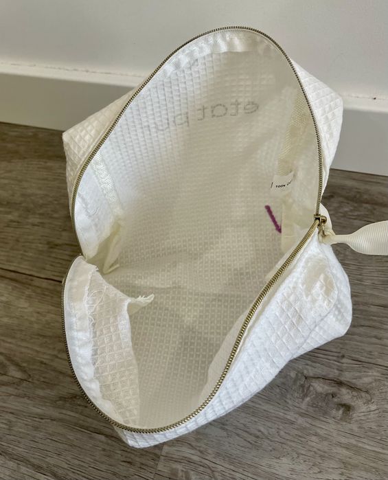 Bolsa ou necessaire branca