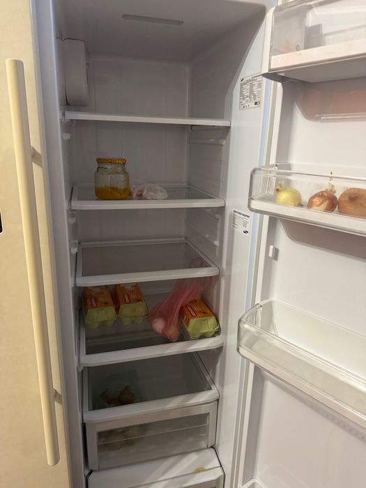 Продам холодильник Sumsung