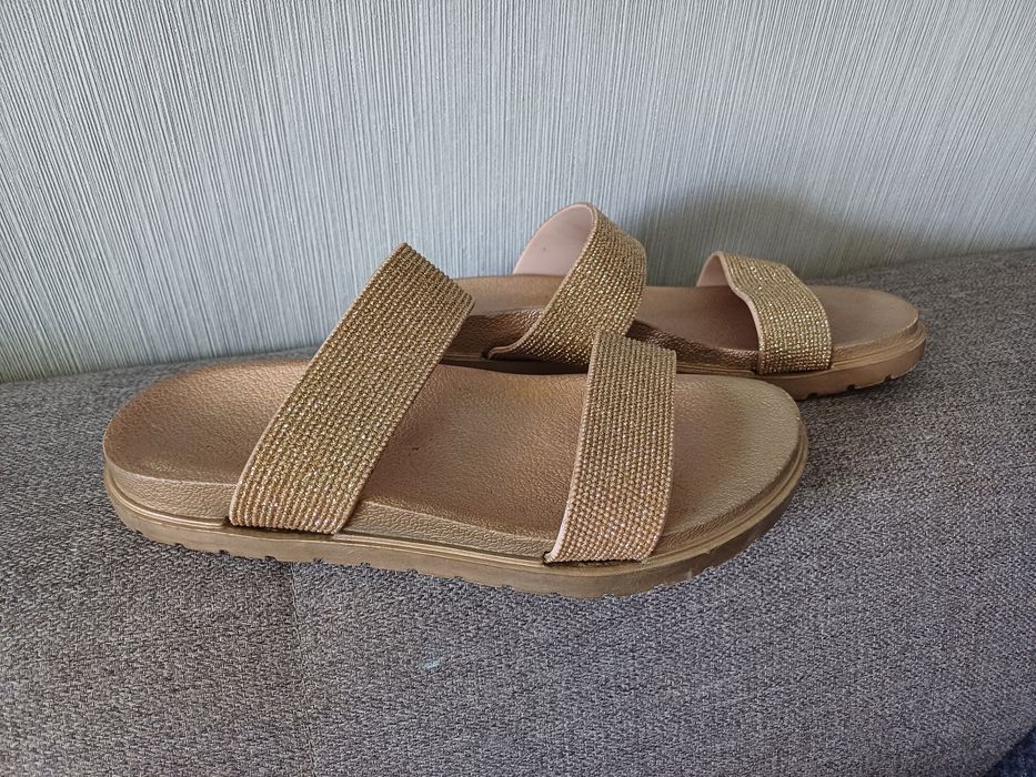 Klapki beżowo-złote rozm.38