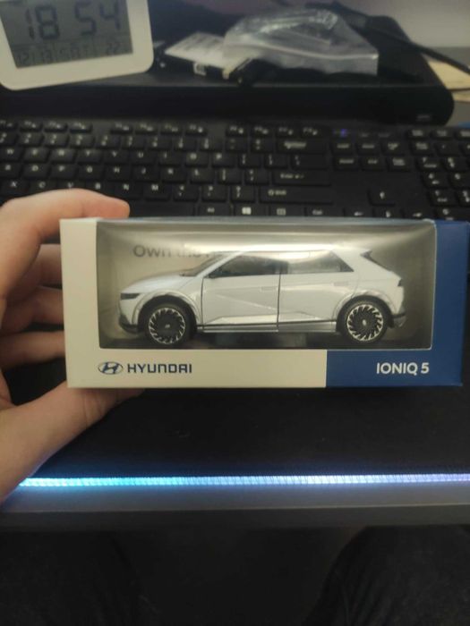 Hyundai IONIQ 5  Miniatura samochodu w skali: 1:38 Biały / White