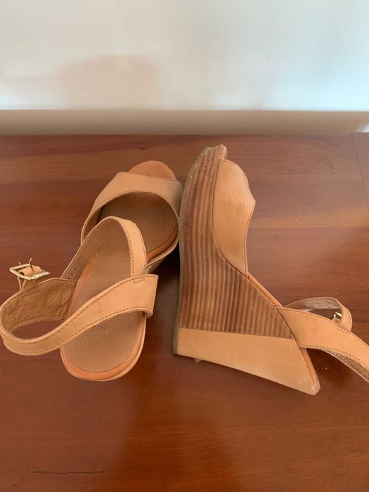 Sandálias de salto alto