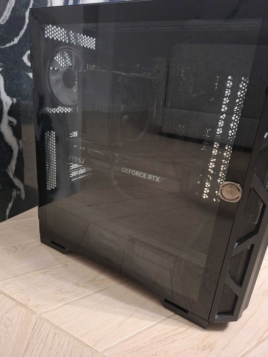 Komputer gamingowy RTX 5080 MSI / 7800X3D / 64GB / SSD 3TB / Windows 11 pro