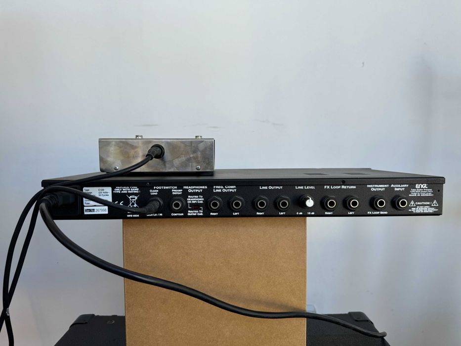 Pré Amplificador a Válvulas Engl E530 + pedal Engl Z-4