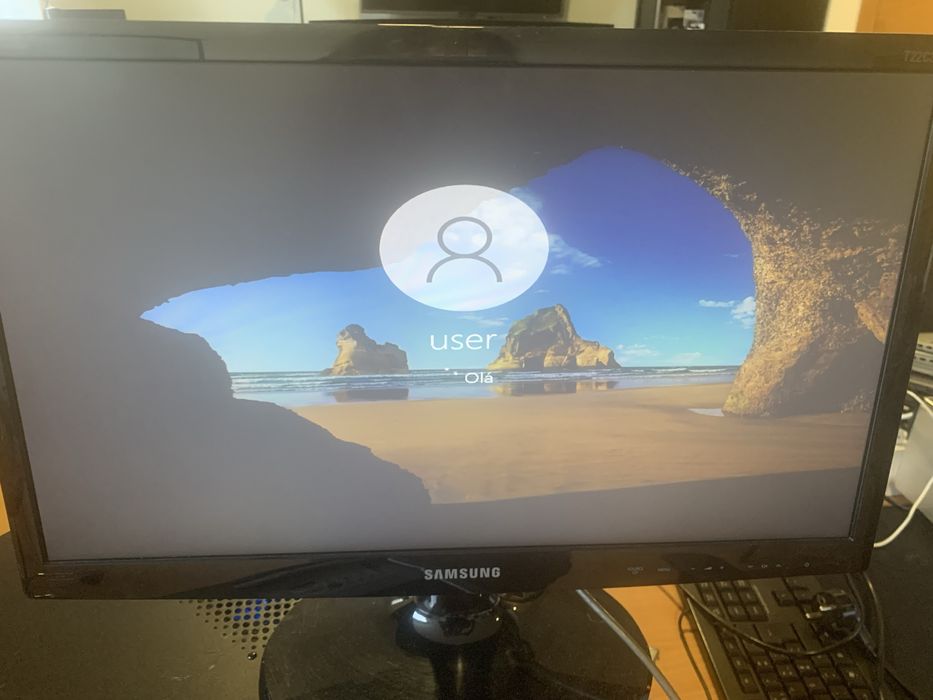 LCD TV / Monitor Samsung T22C300 22”