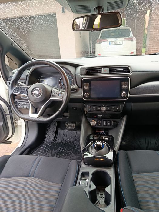 Nissan leaf  2020 40квт