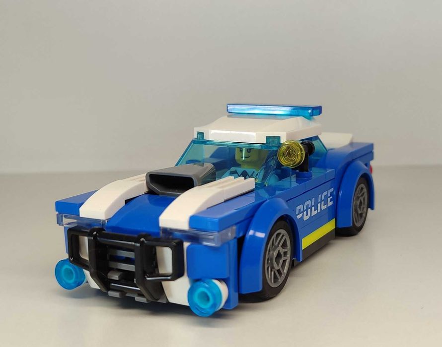 LEGO City набори: 30228 та 60312