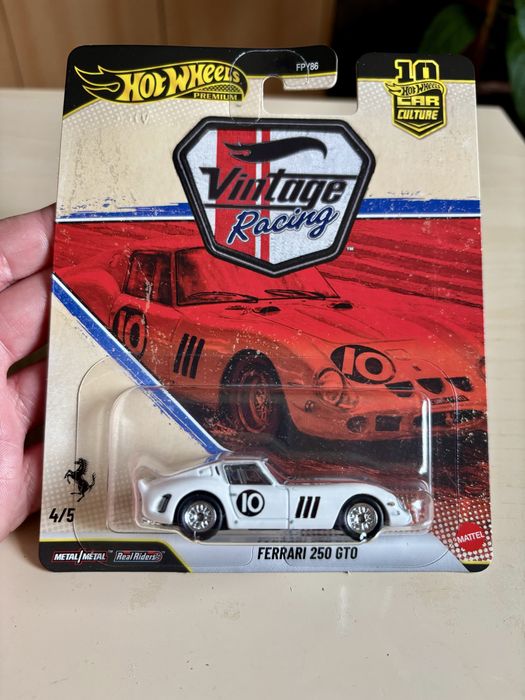 Hot Wheels Premium Ferrari 250 GTo