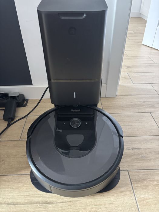Sprzedam Roomba i7