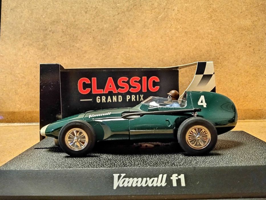 SlotCar 1/32 Scalextric Classic "Vanwall F1 1958"
