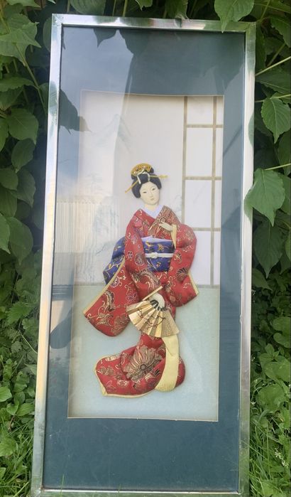 Картина гейші -ляльки