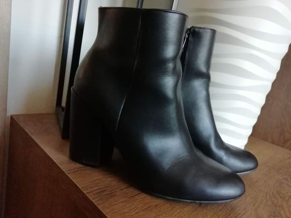 Eleganckie botki firmy House