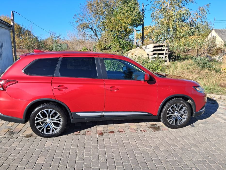 Міцубісі аутлендер,продаж авто