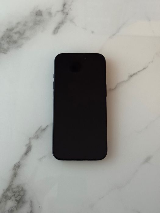 iPhone 15 128GB 88% + AirPods 4 zestaw