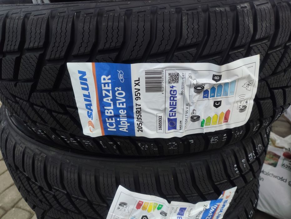 Kompletne koła zimowe 17 5x100 57.1 et35 opony sailun evo2 205/55/17  Seat arona VW taigo t-cross tcross opony 2026 nowe świeże
