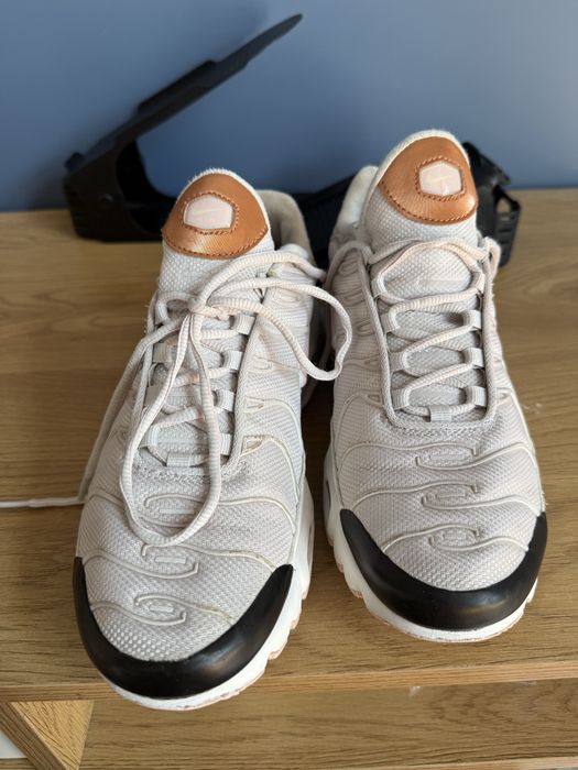 Кросівки Nike Air Max Plus TN, розмір 40 (25,5 см устілка), оригінал