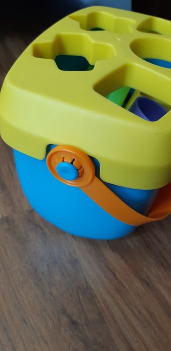 Fisher Price wiaderko + gratis zabawka