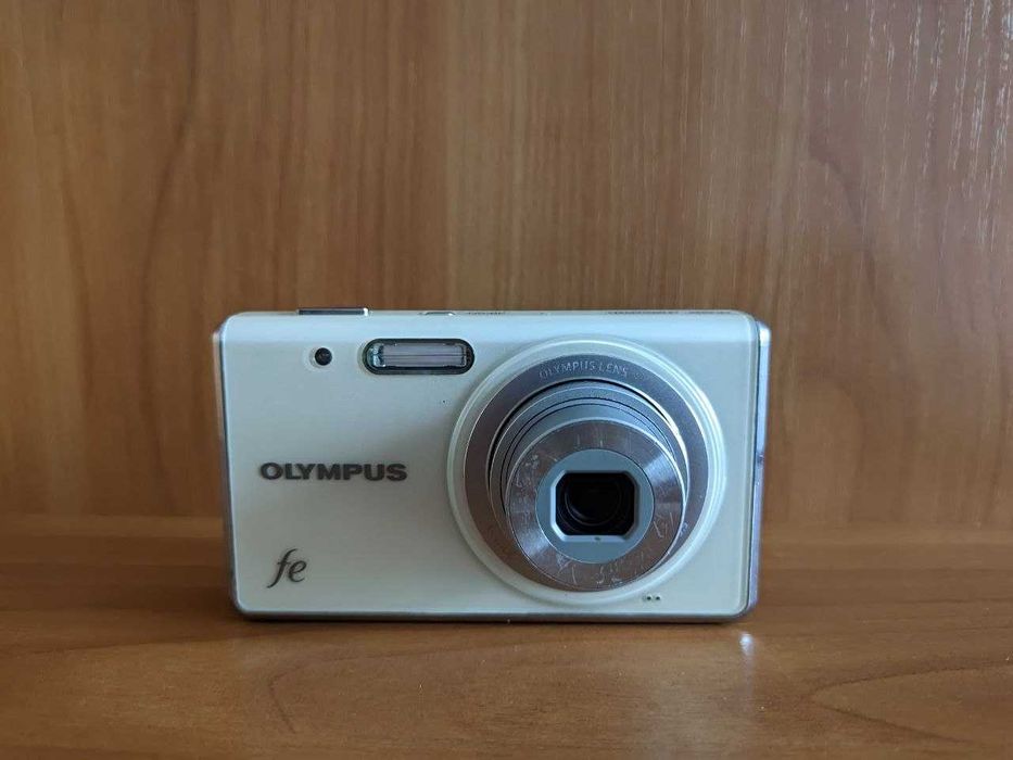 Цифровая винтажная мыльница Olympus FE-4040